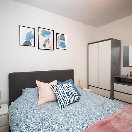 Апартаменты M&a Apartment-easy Airport Lukavica