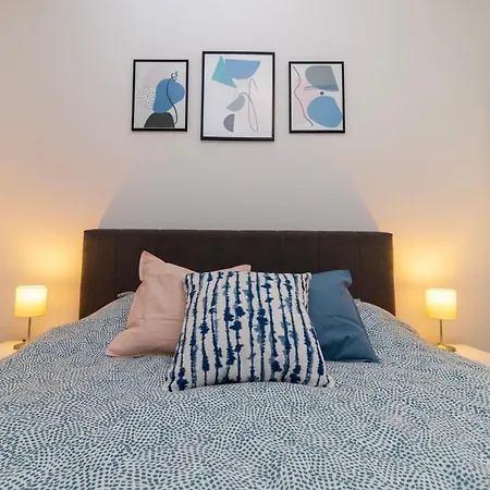 M&a Apartment-easy Airport Апартаменты